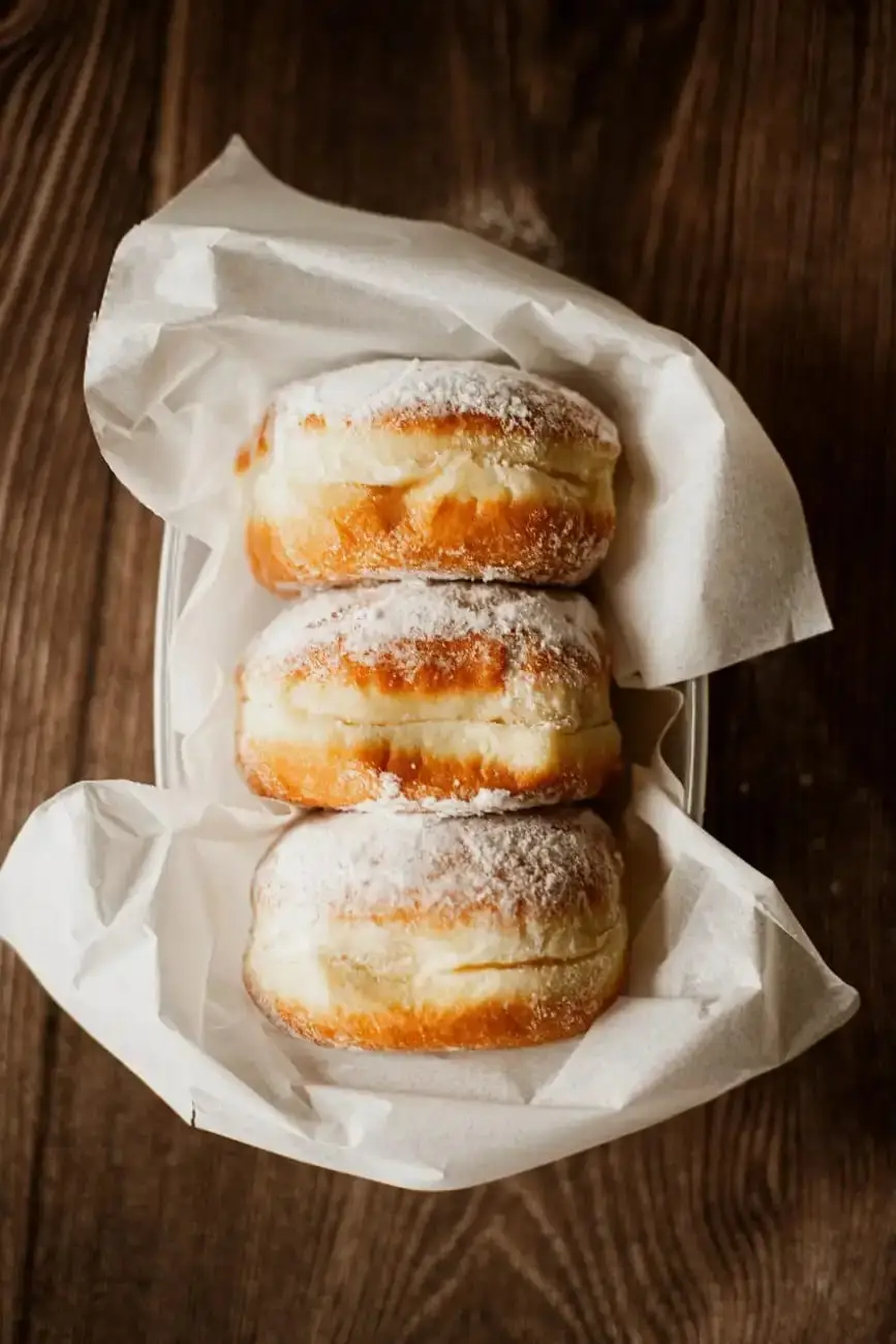 vanilla donuts